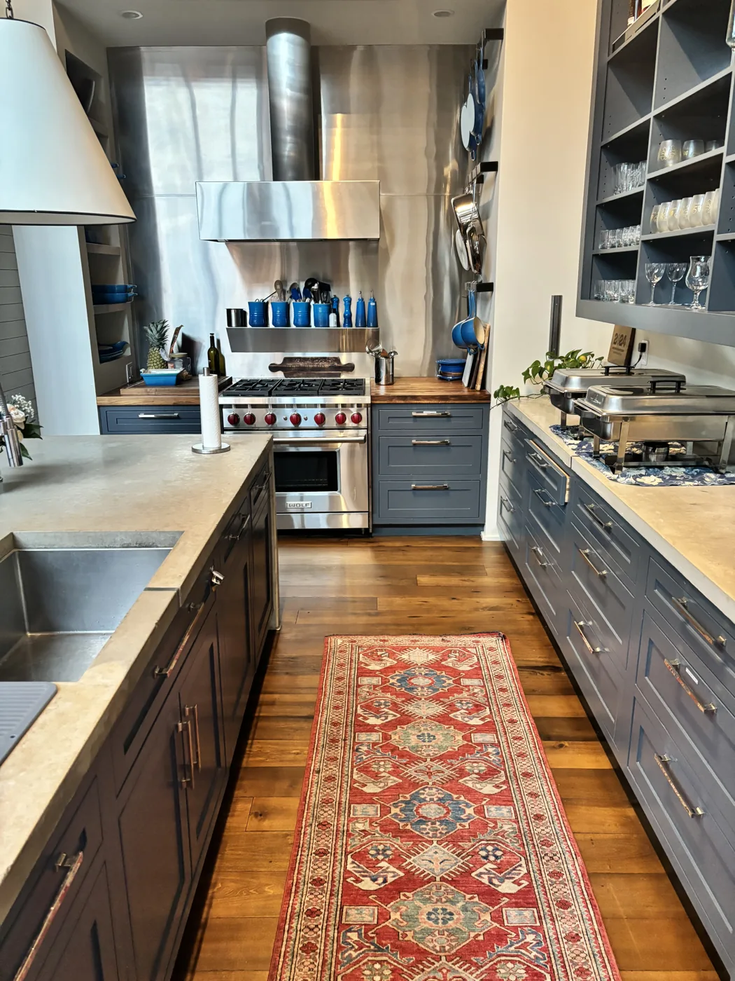 A freshly deep-cleaned modern kitchen in a Lexington KY home by Bee Clean Solutions